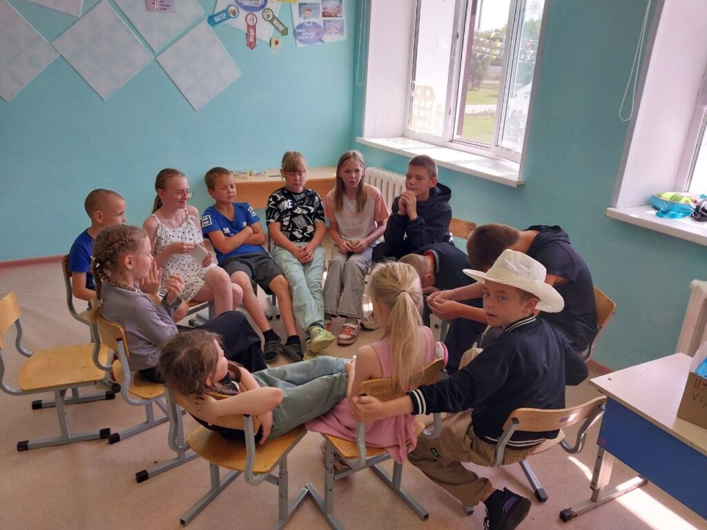 Девятый день в школьном лагере "Сыны Отечества"
